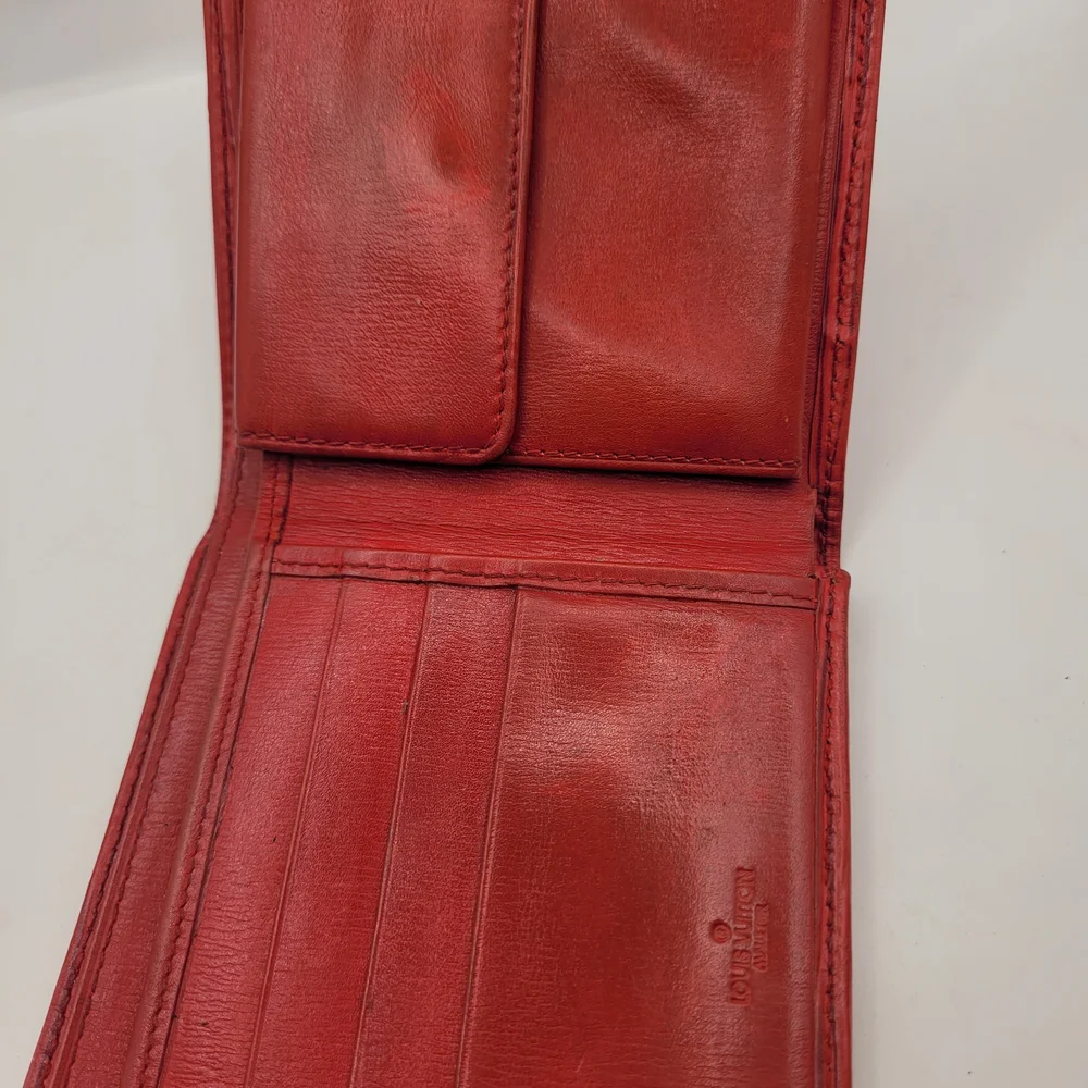 Louis Vuitton Red Textured Wallet - Picture 2 of 7